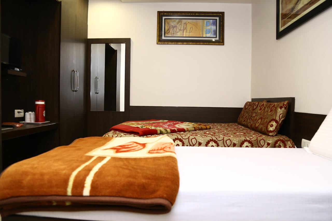 Hotel Abhinandan Inn Dzsaipur Kültér fotó