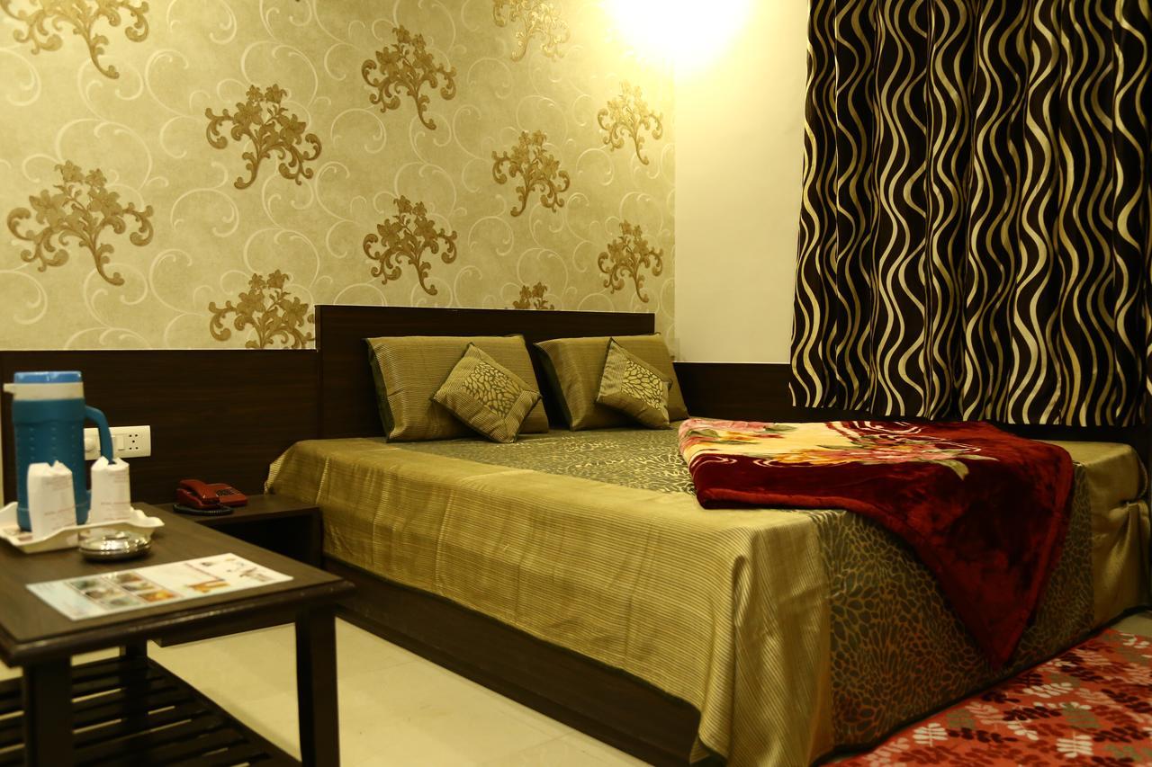 Hotel Abhinandan Inn Dzsaipur Kültér fotó